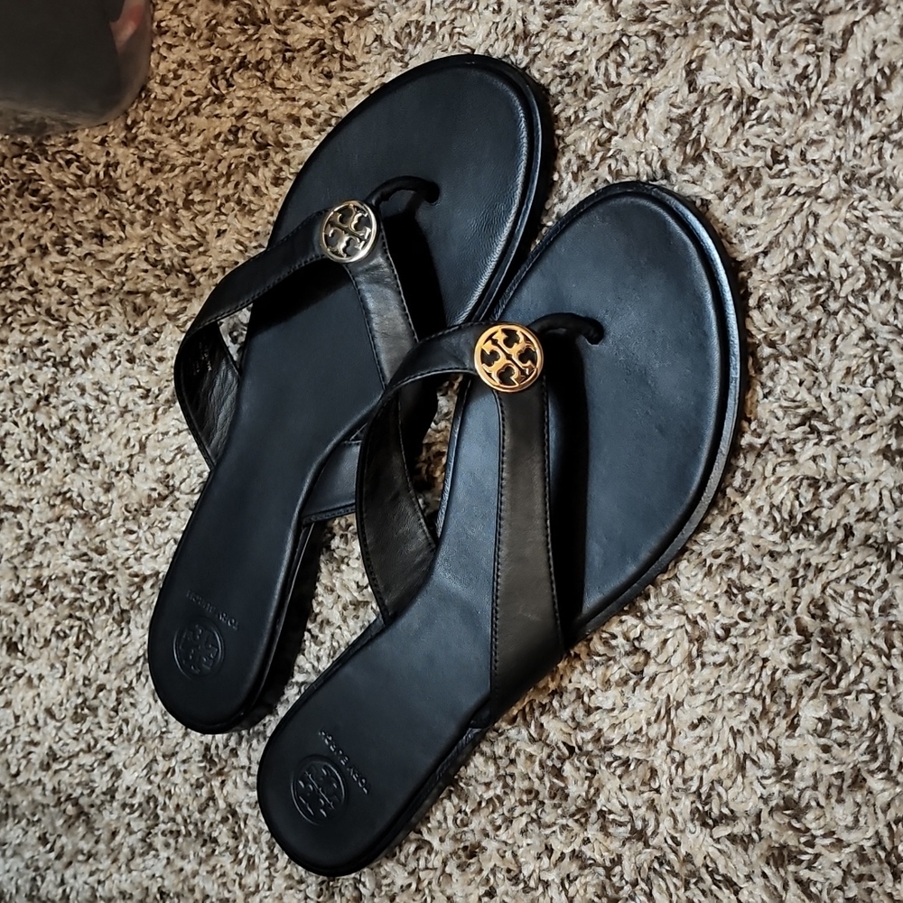 Tory Burch Black Leather Logo Thong Sandals with Gold Emblem